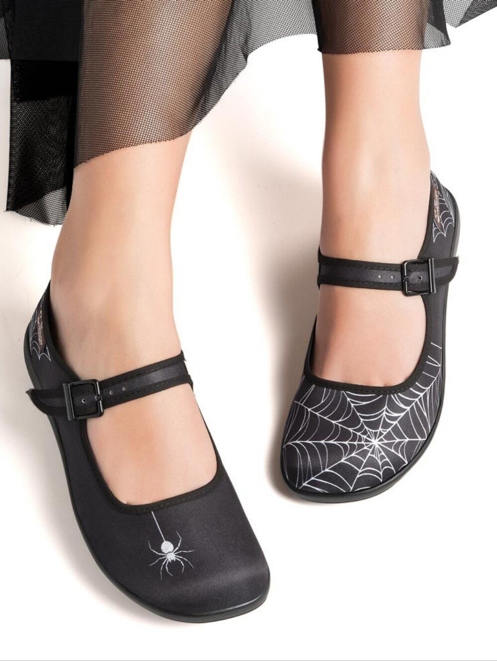Chocolaticas® Spider Women's Mary Jane Flat - Size 37